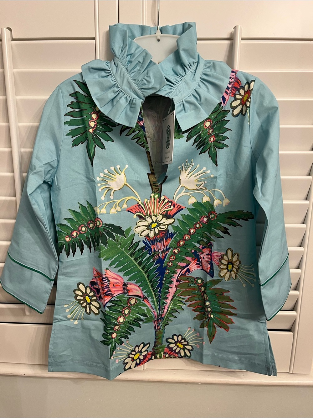 House of MBR Womenโs Blue Floral Ruffle Collar Top